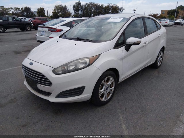 Ford FIESTA SE 2015 3FADP4BJ0FM196429 Image 2