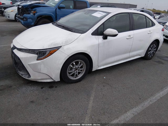 Toyota Corolla Hybrid Le 2022 JTDEAMDE5N3006902 Image 2