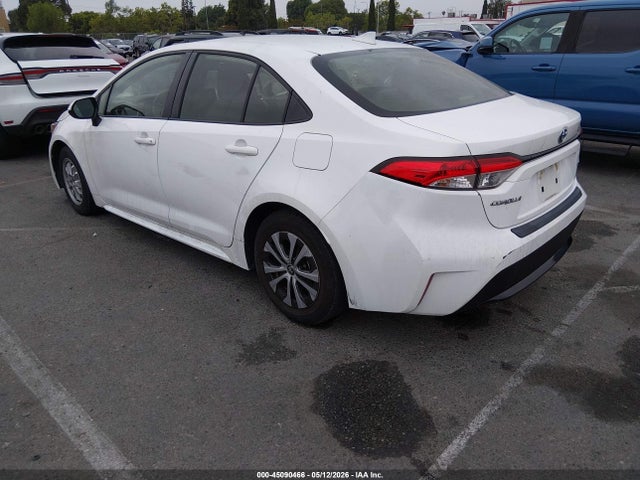 Toyota Corolla Hybrid Le 2022 JTDEAMDE5N3006902 Image 3