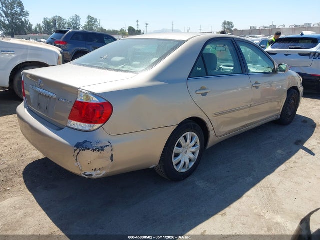 45090502 :رقم المزاد ، 4T1BE32K95U032628 vin ، 2005 Toyota Camry Le مزاد بيع
