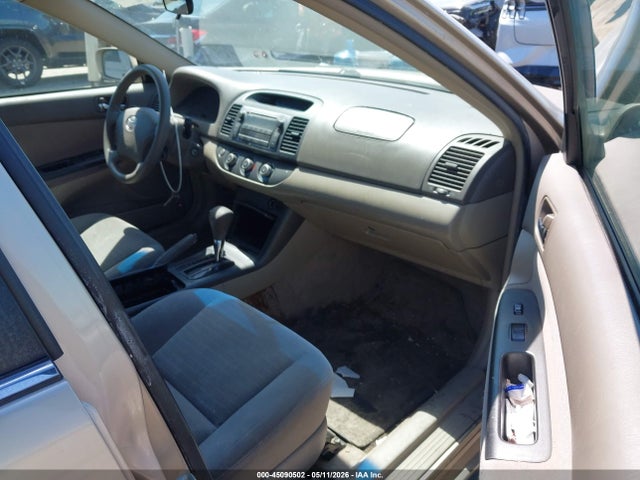 45090502 :رقم المزاد ، 4T1BE32K95U032628 vin ، 2005 Toyota Camry Le مزاد بيع