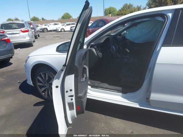 Продажа на аукционе авто 2022 Audi A4 Premium Plus 40 Tfsi Quattro S Tronic, vin: WAUBBAF46NA005754, номер лота: 45090537