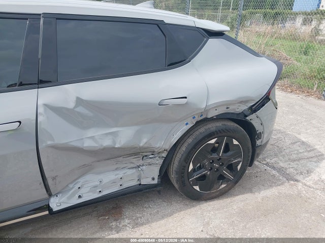 5XYC3DJC8SG013306 KIA Ev6 Wind Awd