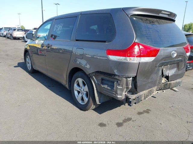 2013 Toyota Sienna L V6 7 Passenger მანქანა იყიდება აუქციონზე, vin: 5TDZK3DC1DS383733, აუქციონის ნომერი: 45090584