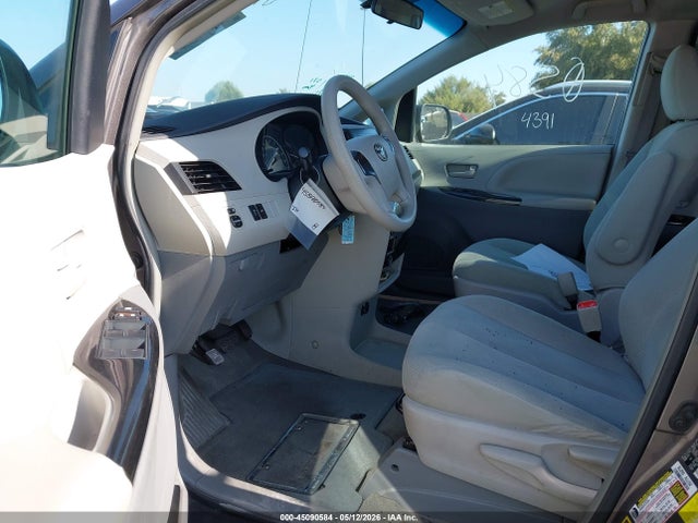 2013 Toyota Sienna L V6 7 Passenger მანქანა იყიდება აუქციონზე, vin: 5TDZK3DC1DS383733, აუქციონის ნომერი: 45090584