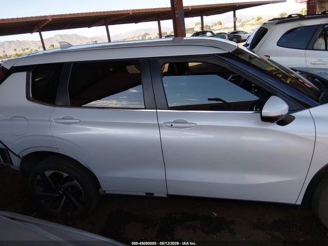 JA4J3UA83PZ057445 Mitsubishi Outlander Se 2.5 2wd