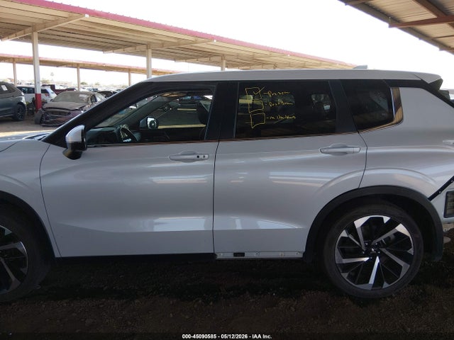 JA4J3UA83PZ057445 Mitsubishi Outlander Se 2.5 2wd