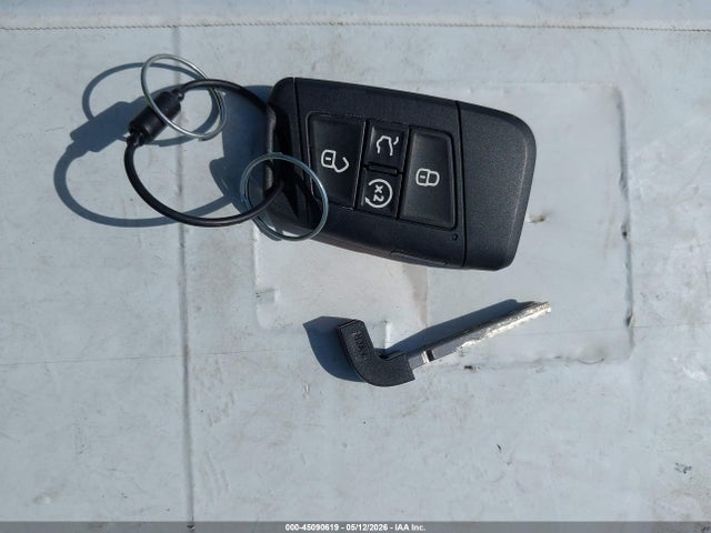 3VW7W7BU0TM030832 Volkswagen JETTA SE