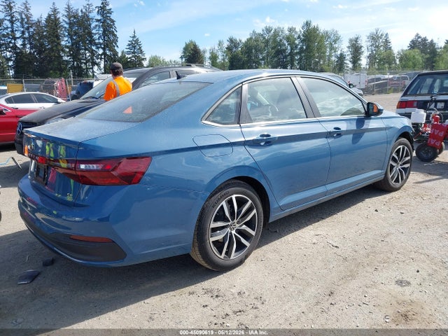 3VW7W7BU0TM030832 Volkswagen JETTA SE