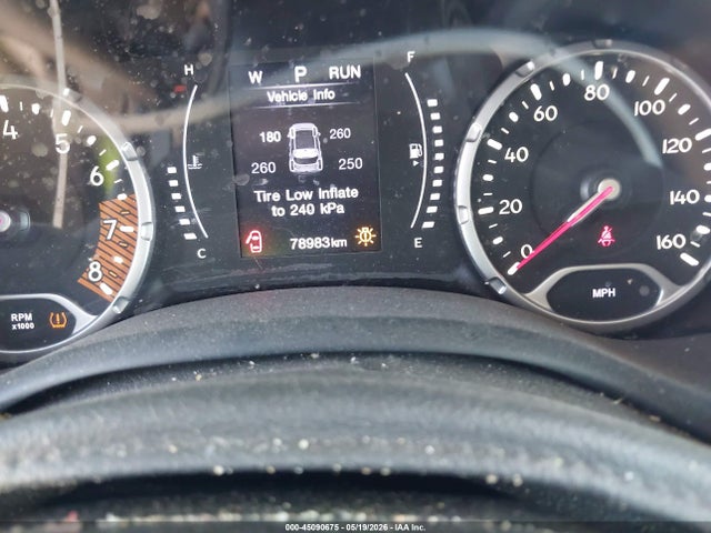 2019 Jeep Renegade Latitude 4x4 მანქანა იყიდება აუქციონზე, vin: ZACNJBBBXKPK81750, აუქციონის ნომერი: 45090675