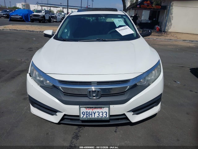 45090692 :رقم المزاد ، 2HGFC2F73JH574818 vin ، 2018 Honda Civic Ex مزاد بيع