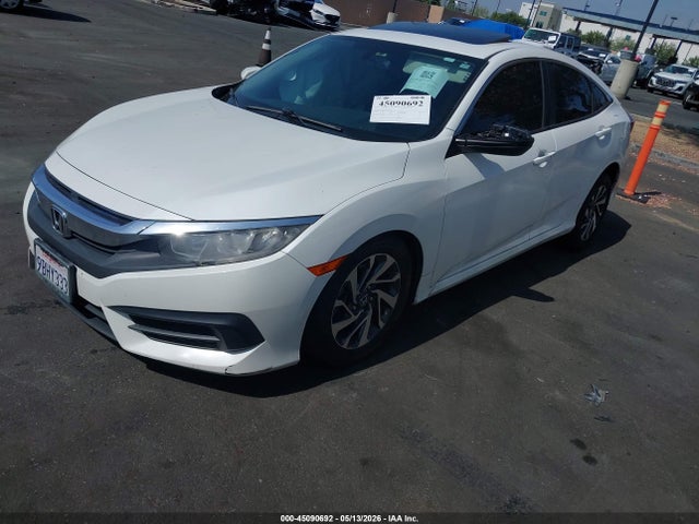 45090692 :رقم المزاد ، 2HGFC2F73JH574818 vin ، 2018 Honda Civic Ex مزاد بيع