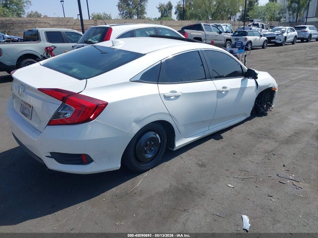 45090692 :رقم المزاد ، 2HGFC2F73JH574818 vin ، 2018 Honda Civic Ex مزاد بيع