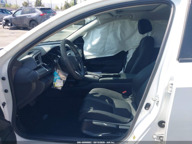 45090692 :رقم المزاد ، 2HGFC2F73JH574818 vin ، 2018 Honda Civic Ex مزاد بيع