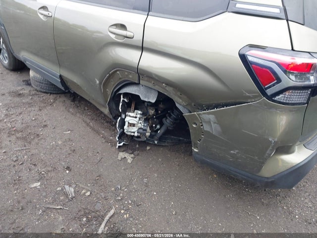 45090706 :رقم المزاد ، JF2SLDDC7SH578453 vin ، 2025 Subaru Forester Premium مزاد بيع