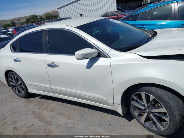 Nissan Altima 2.5 Sr 2017 1N4AL3AP4HC201070 Image 14