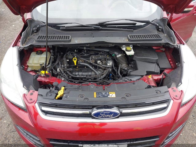 45090744 :رقم المزاد ، 1FMCU9JX7EUB48319 vin ، 2014 Ford Escape Titanium مزاد بيع