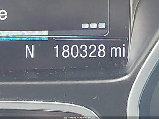 45090744 :رقم المزاد ، 1FMCU9JX7EUB48319 vin ، 2014 Ford Escape Titanium مزاد بيع