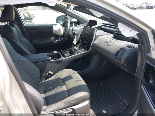 Toyota BZ4X XLE 2024 JTMAAAAA2RA040781 Image 5
