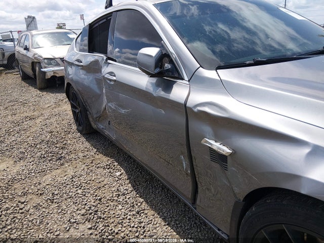 2011 Bmw 535i Gran Turismo მანქანა იყიდება აუქციონზე, vin: WBASN2C50BC201697, აუქციონის ნომერი: 45090791