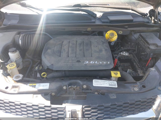 Продажа на аукционе авто 2015 Dodge Grand Caravan American Value Pkg, vin: 2C4RDGBG9FR557650, номер лота: 45090795