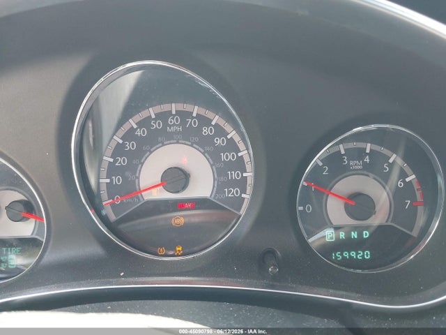45090798 :رقم المزاد ، 1C3BC2EG0BN537611 vin ، 2011 Chrysler 200 Touring مزاد بيع