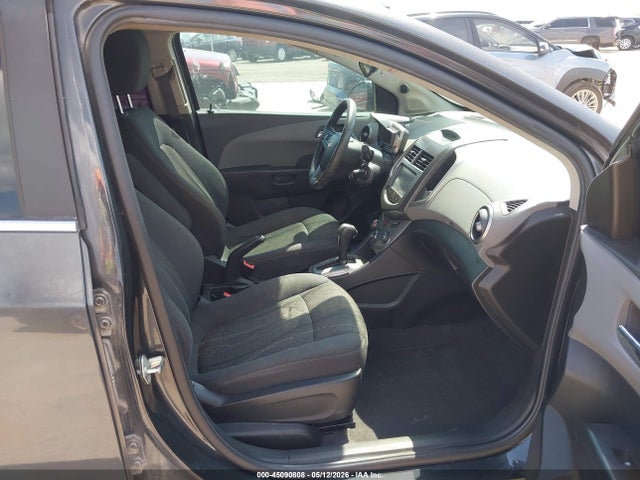 Chevrolet Sonic Lt Auto 2016 1G1JC5SH1G4132336 Image 5