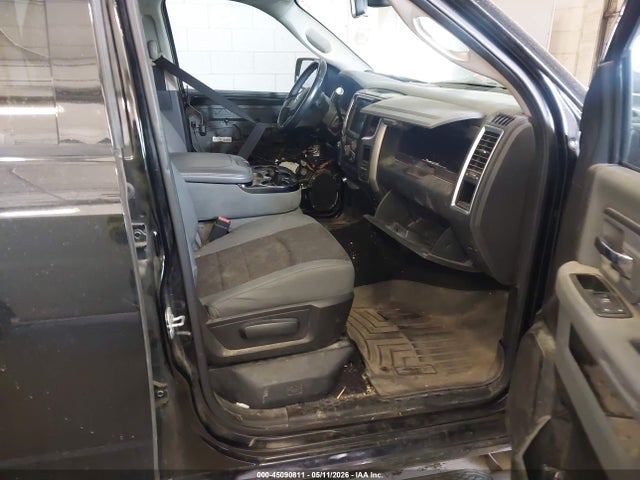 45090811 :رقم المزاد ، 1C6RR7GT1DS683284 vin ، 2013 Ram 1500 Big Horn مزاد بيع