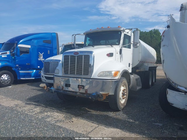45090830 :رقم المزاد ، 2NP3LJ0X7GM325600 vin ، 2016 Peterbilt 348 مزاد بيع