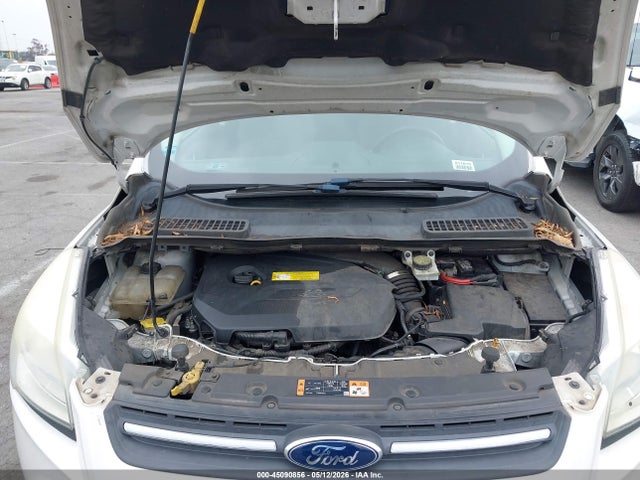 1FMCU0GX6GUA29831 Ford ESCAPE SE