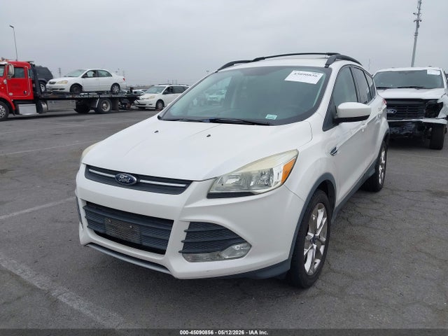 1FMCU0GX6GUA29831 Ford ESCAPE SE