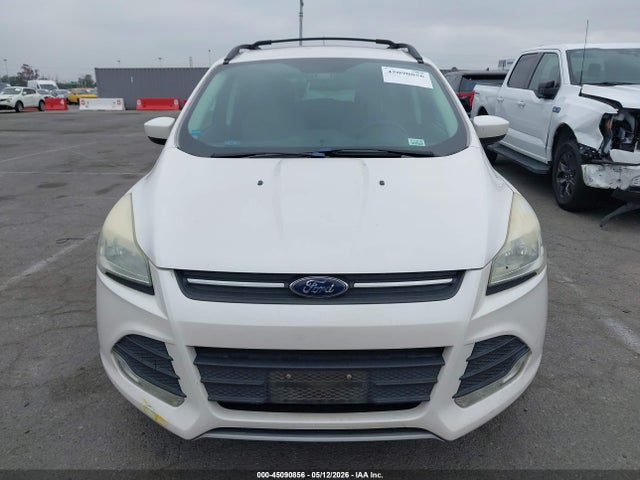 1FMCU0GX6GUA29831 Ford ESCAPE SE