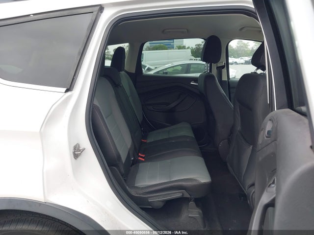 1FMCU0GX6GUA29831 Ford ESCAPE SE