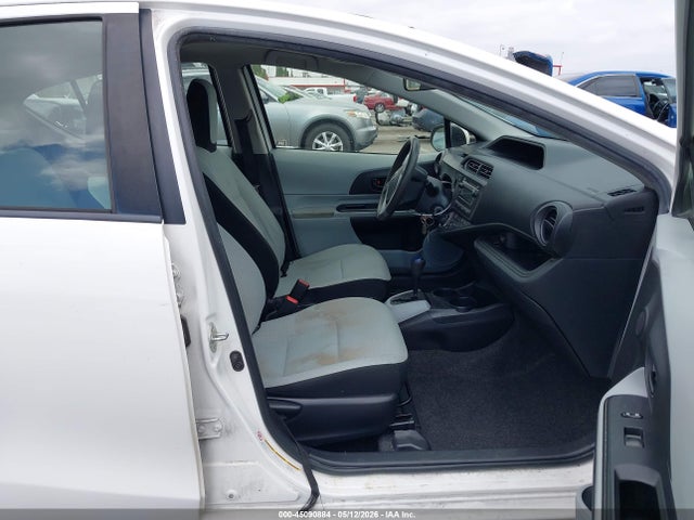 2012 Toyota Prius C One მანქანა იყიდება აუქციონზე, vin: JTDKDTB34C1019428, აუქციონის ნომერი: 45090884