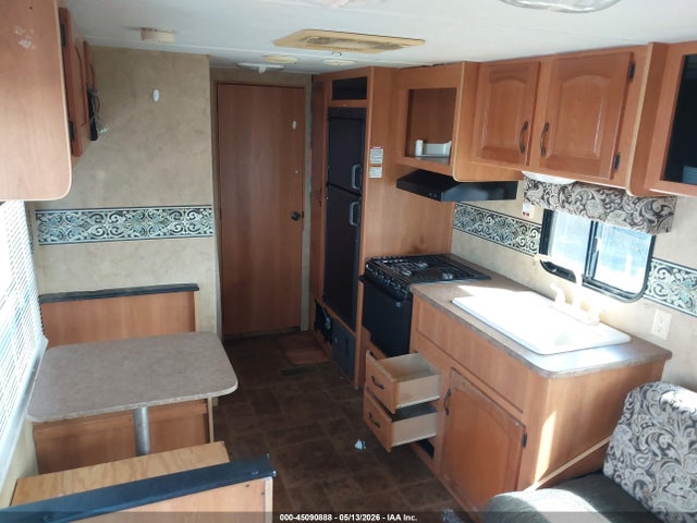 Продажа на аукционе авто 2010 Keystone Hideout, vin: 4YDT27B24AN204204, номер лота: 45090888