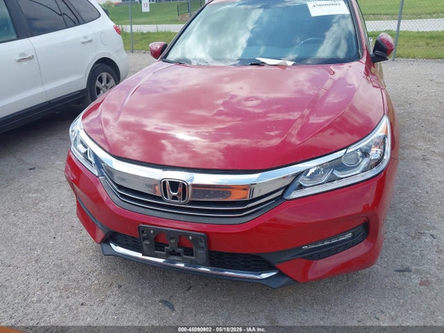45090902 :رقم المزاد ، 1HGCR2F59HA095716 vin ، 2017 Honda Accord Sport مزاد بيع