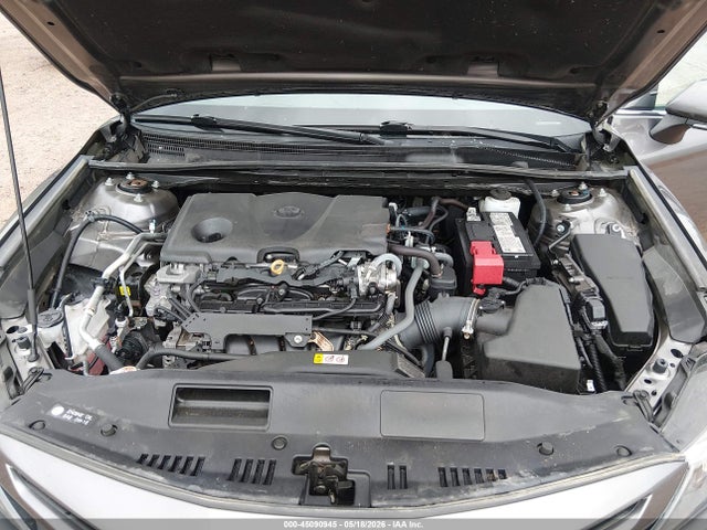 45090945 :رقم المزاد ، 4T1G11AKXNU645638 vin ، 2022 Toyota Camry Se مزاد بيع