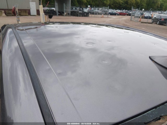 45090945 :رقم المزاد ، 4T1G11AKXNU645638 vin ، 2022 Toyota Camry Se مزاد بيع
