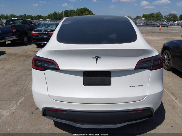 Продажа на аукционе авто 2023 Tesla Model Y Awd/long Range Dual Motor All-wheel Drive, vin: 7SAYGDEE1PF611292, номер лота: 45090949
