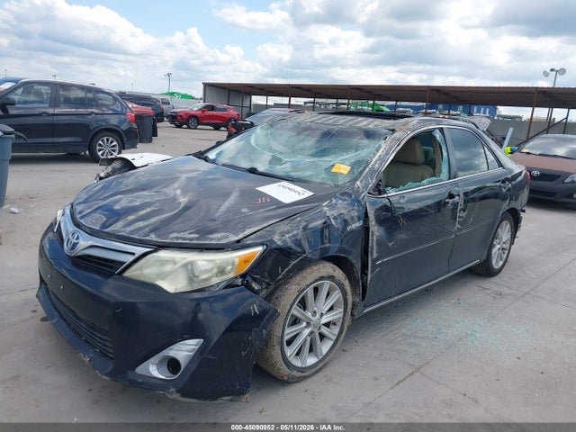 Aukcja sprzedaży 2014 Toyota Camry Hybrid Xle, vin: 4T1BD1FK8EU110639, numer aukcji: 45090952