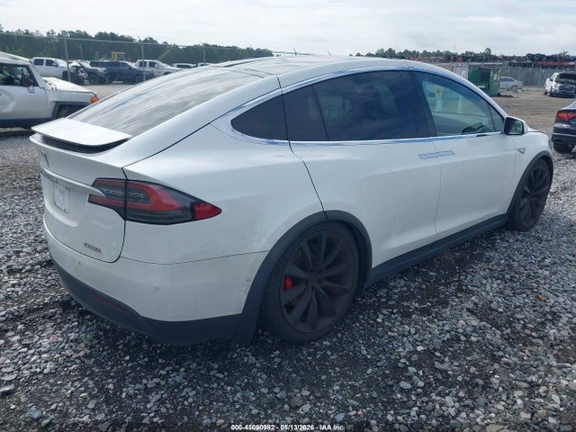 Продажа на аукционе авто 2016 Tesla Model X 75d/p100d/p90d, vin: 5YJXCBE40GF008995, номер лота: 45090982