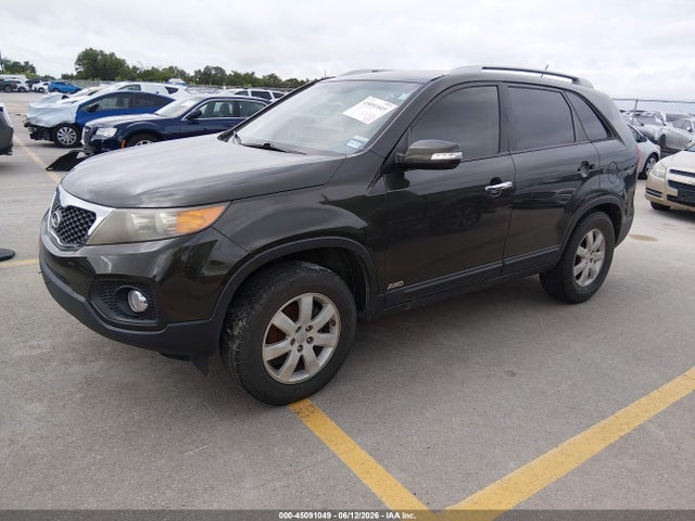 2011 Kia Sorento Lx მანქანა იყიდება აუქციონზე, vin: 5XYKTCA17BG105401, აუქციონის ნომერი: 45091049