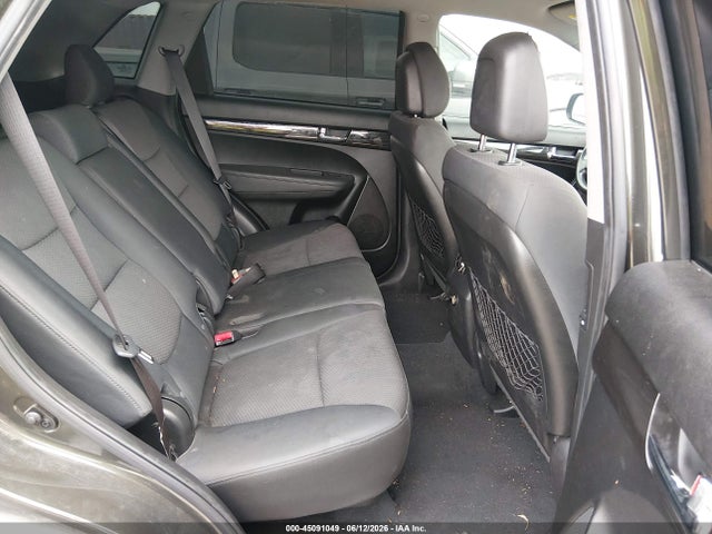 2011 Kia Sorento Lx მანქანა იყიდება აუქციონზე, vin: 5XYKTCA17BG105401, აუქციონის ნომერი: 45091049