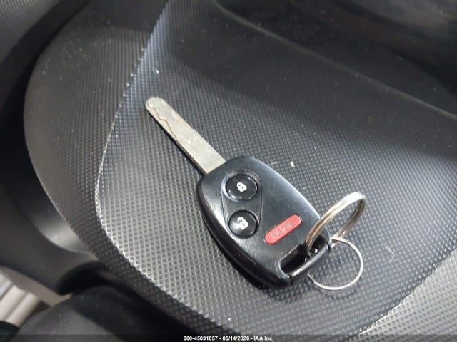Продажа на аукционе авто 2011 Honda Insight, vin: JHMZE2H38BS011613, номер лота: 45091057