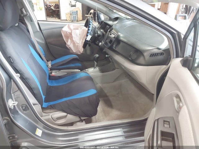 Продажа на аукционе авто 2011 Honda Insight, vin: JHMZE2H38BS011613, номер лота: 45091057
