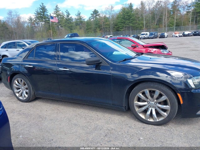 Продаж на аукціоні авто 2015 Chrysler 300c, vin: 2C3CCAET5FH830558, номер лоту: 45091071