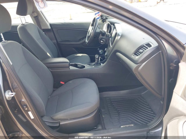 Продажа на аукционе авто 2015 Kia Optima Lx, vin: KNAGM4A72F5626843, номер лота: 45091087