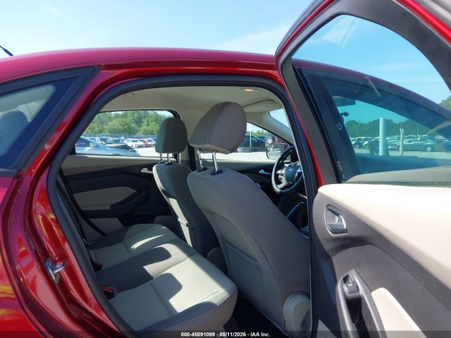 45091099 :رقم المزاد ، 1FADP3F20EL373784 vin ، 2014 Ford Focus Se مزاد بيع