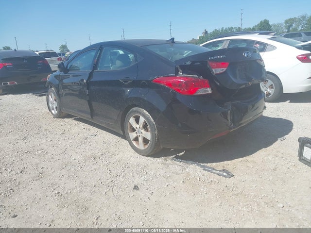 Продаж на аукціоні авто 2013 Hyundai Elantra Gls, vin: KMHDH4AE6DU717959, номер лоту: 45091110