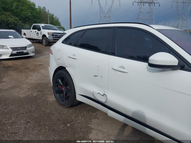 Jaguar F-PACE S 2017 SADCM2BV7HA891808 Image 17